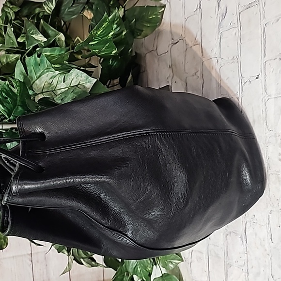 Vintage Black Drawstring Shoulder Bag 9166 No Hangtag - Picture 3 of 11
